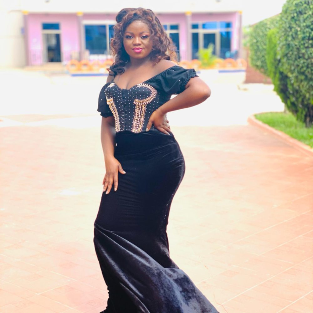 Meet your Posher, Adwoa